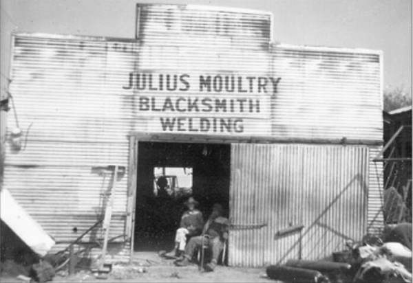 Julius Moultry blacksmith shop - Rockdale, TX