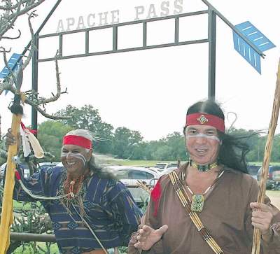 Apaches Joe Ochoa and Ray Ochoa