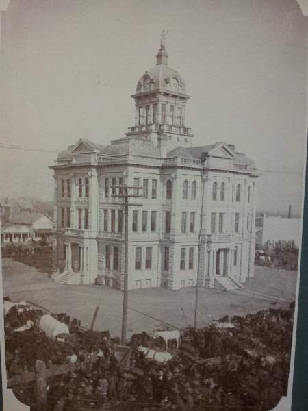 Milam County, TX Courthouse - daet unknown