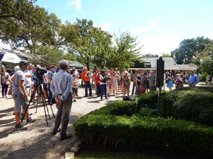 Crowd at Rainbow Courts THC Maker Presentation