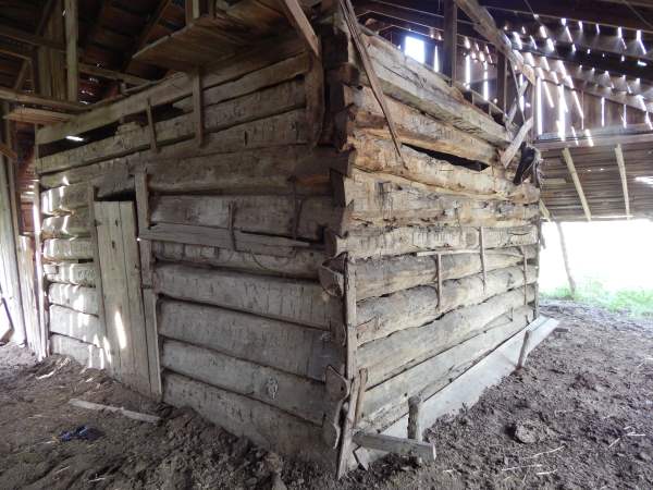 Shiloh, TX examples of historic wood craftsman ship