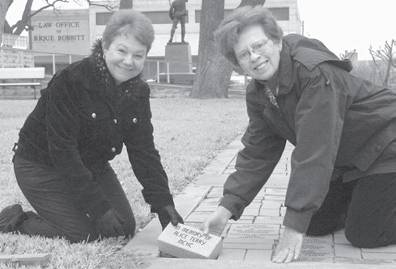 Geri Burnett & DeeDee Green at Milam County Tx Courthouse Memorial sidewalk