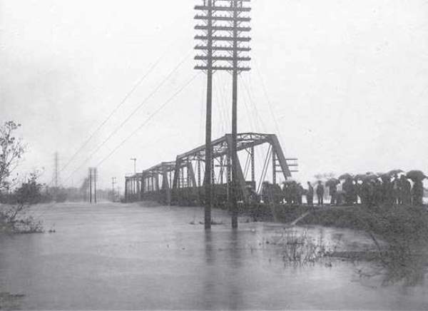 1913 Brazos River Flood - Waco Texas