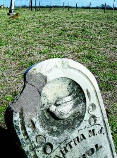 Gravestone in Milam County ghost town - Port Sullivan