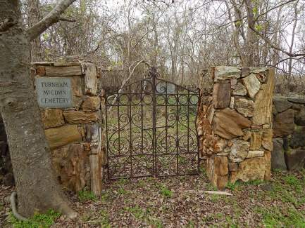Turnham-McCown Cemetery, Milam County, TX